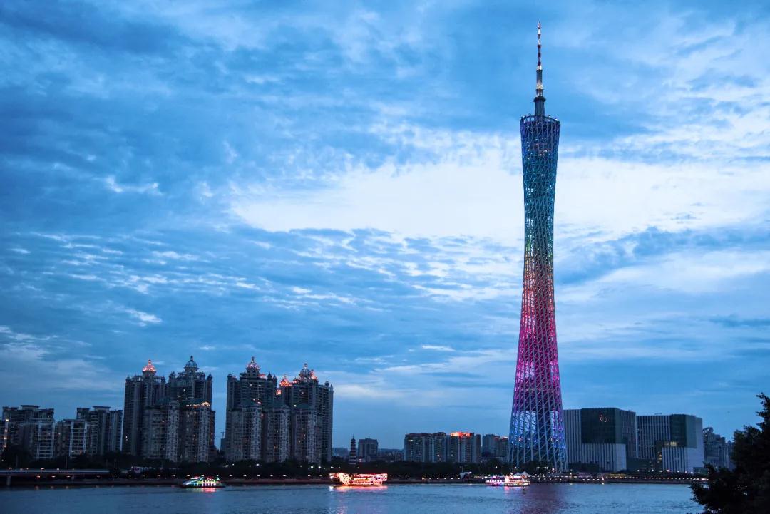 全省加强基层党组织建设工作会议在广州召开