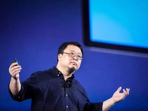 罗永浩：特别喜欢别人夸，甘愿做“老四”