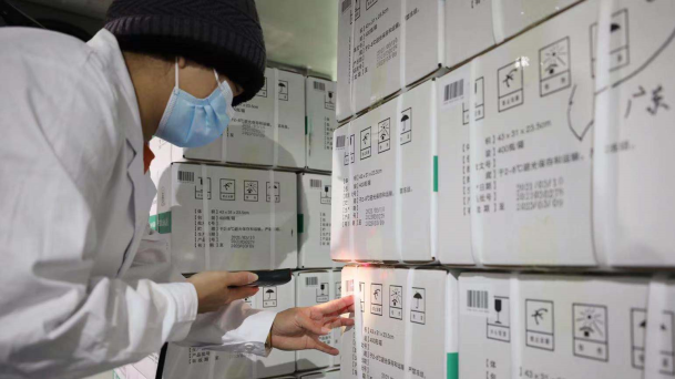 新一批苗苗凌晨到货！现场直击国家疫苗抵粤出库全过程