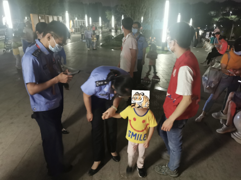 福城街道桔塘网格员助走失萌娃找到家人