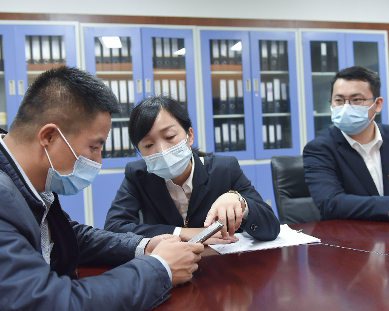 我为群众办实事｜供电部门用心用情解决群众用电操心事、烦心事、揪心事  临时接种点一天半就用上电