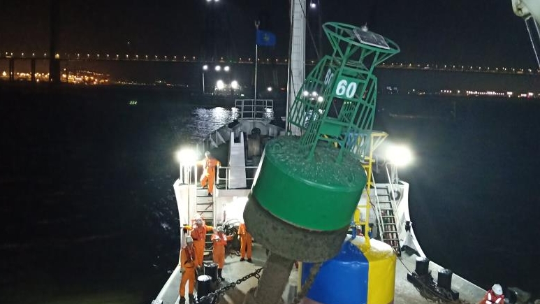 广州港沉船事故水域航道4月12日已恢复通航条件
