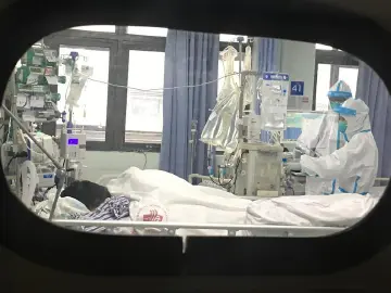 守住抗疫“南大门”！深圳以超常之举统筹做好超大城市疫情防控和经济社会发展