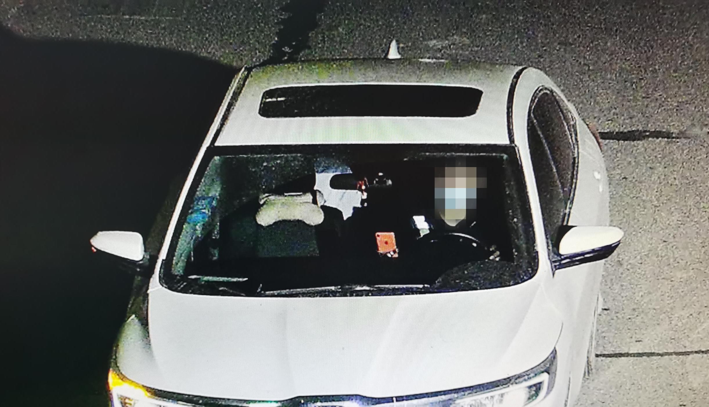 奇葩！男子偷车不会开，呼叫“代驾服务”帮忙