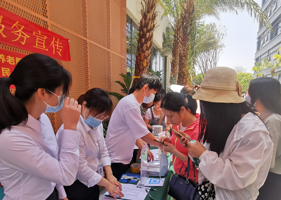 新湖行政服务大厅全力推广窗口业务“预约办”