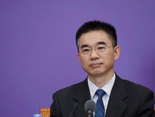吴尊友：瑞丽疫情提醒境外输入压力未减轻