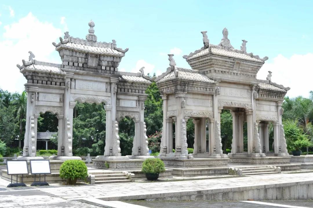 梅溪牌坊(来源:珠海市旅游中心)斗门水上婚嫁,装泥鱼,三灶鹤舞,一指禅