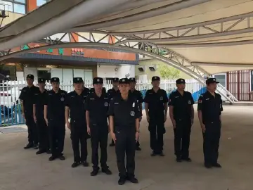 我为居民办实事 | 凤凰街道文明督导员助居民营造舒适生活空间