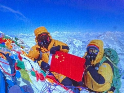 货拉拉员工曾燕红创造女性速登珠峰世界纪录