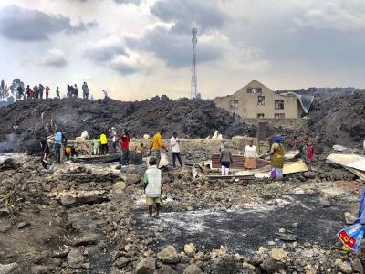 刚果（金）尼拉贡戈火山喷发致15死，170多名儿童或失踪