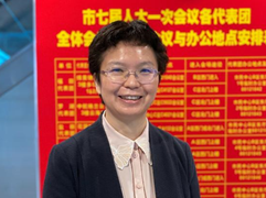 光明代表团市人大代表涂欢：加大力度完善环境吸引留住人才  