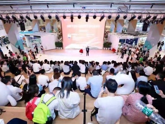 “五一”小长假六大书城人气高涨，阅读成深圳人假期风尚