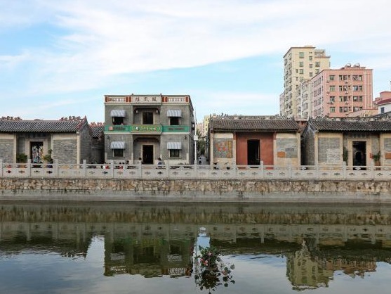 凤凰古村：360座古建筑见证700年历史