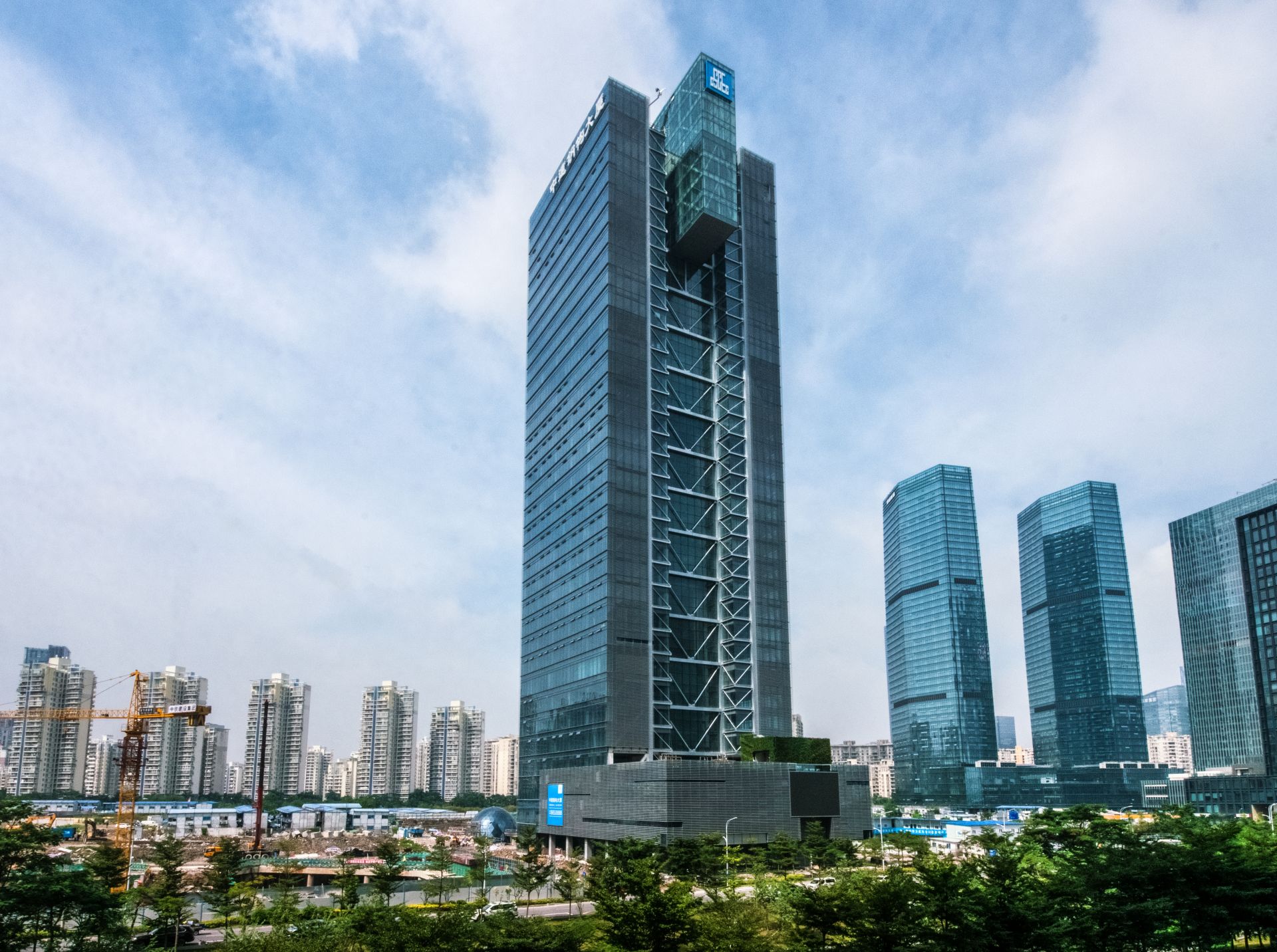 深圳大力推进建筑领域碳达峰碳中和，绿色建筑面积超1.4亿平方米