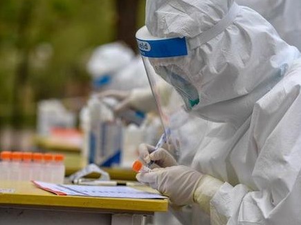 广州8所涉疫学校临时停课