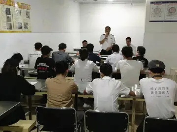 市市场监管局福田局南园所召开城市广场餐饮食品安全工作会议  