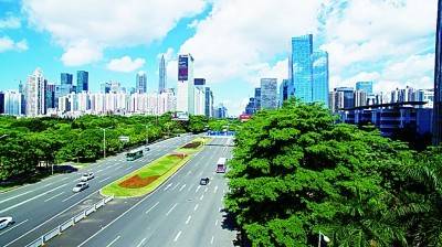 现在的深南路。资料图片