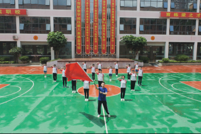 献礼建党百年，深圳市开放职业技术学校举行排舞展演活动