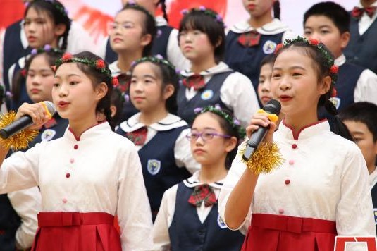 “班班有歌声”光明区凤凰学校创新红色教育形式