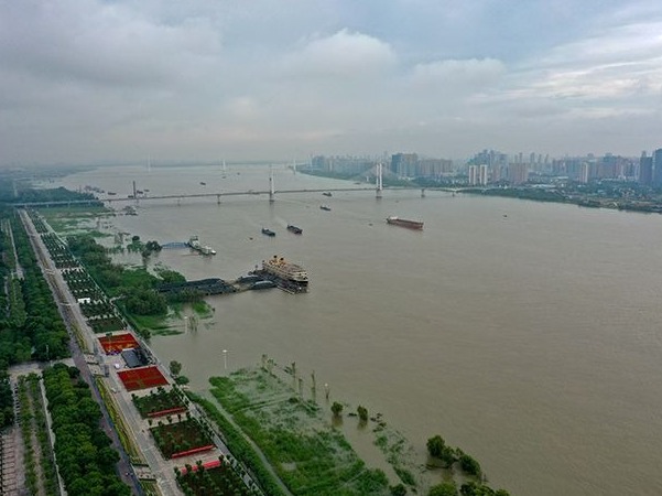 长江汉口站水位超过设防水位，武汉市启动防汛Ⅳ级应急响应