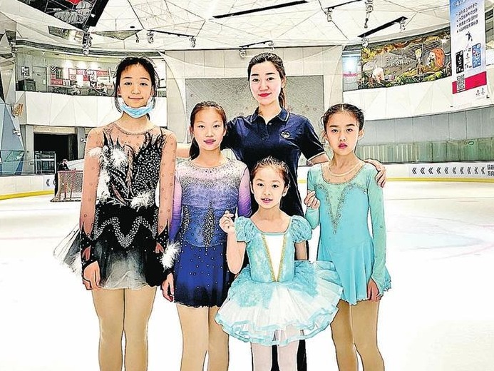 宝安首支冰雪队伍将战市运会