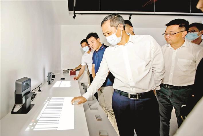 送惠企政策上门 支持企业更好发展 姚任开展“我为群众办实事”实践活动  