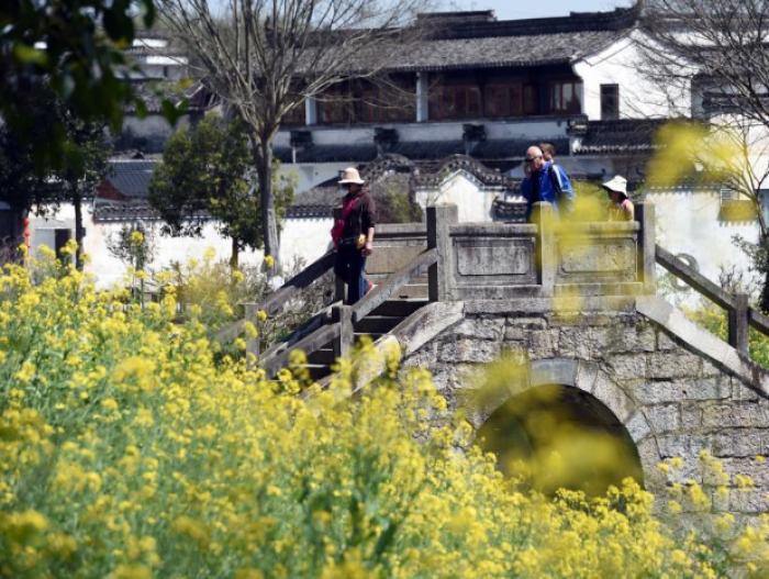 文旅部：各地进一步加强五一假期出行疫情防控