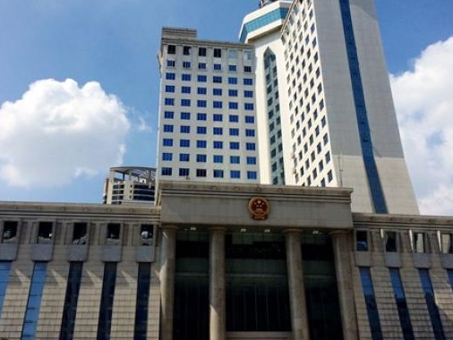 湖南高院出台法官员额退出机制：配偶移居境外者应当退出员额