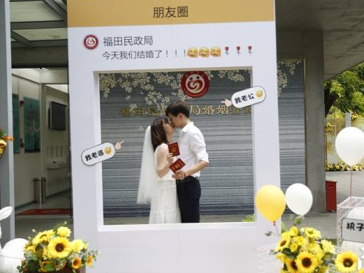 我们从17560061个深圳人中找到5个单身的，他们说……