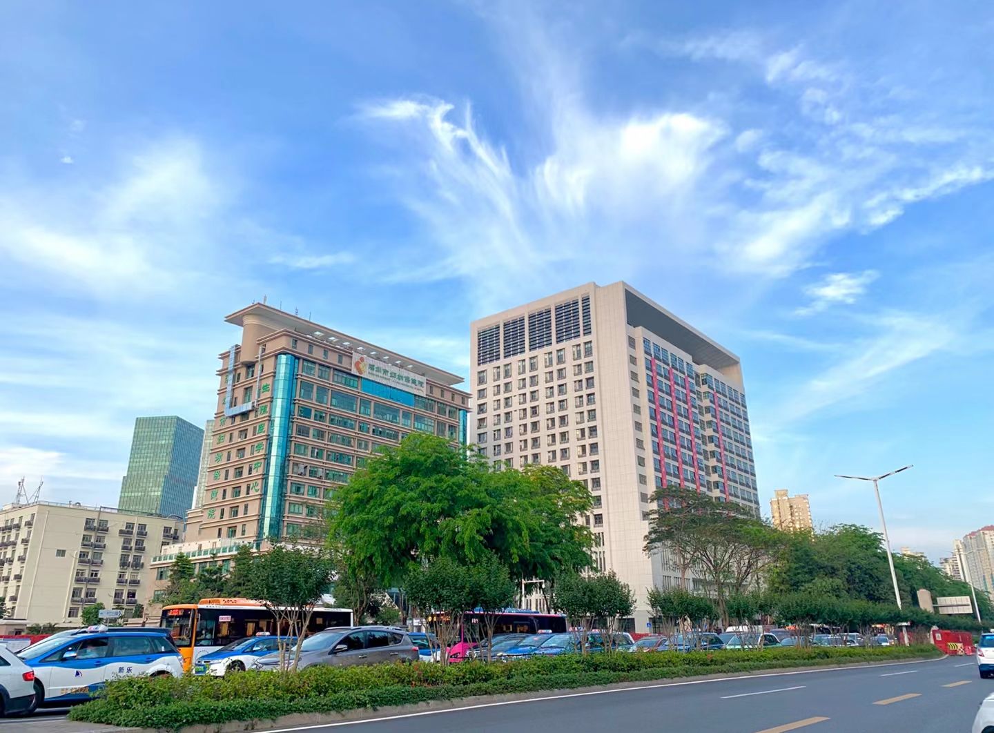 “一床难求”成历史！深圳市妇幼新住院大楼启用床位翻倍