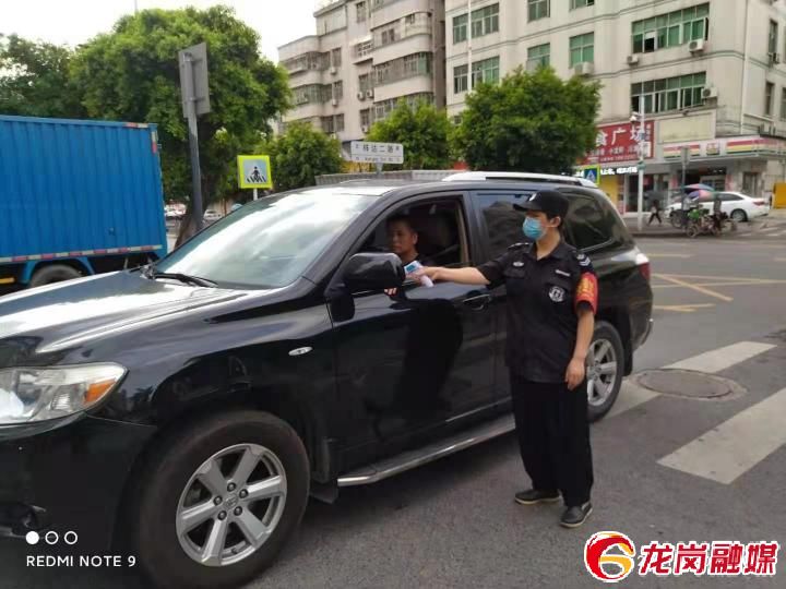 “小”保安有“大”情怀！兄弟物业为龙岗防疫战线筑起第一道人墙