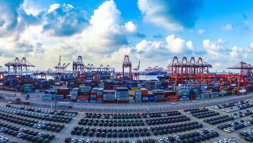 顺差1.02万亿元，前4个月我国进出口增28.5%