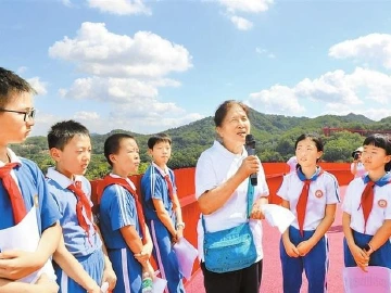 光明区党史学习教育越走越实，率先出台“1+4”工作方案系统部署“我为群众办实事”实践活动