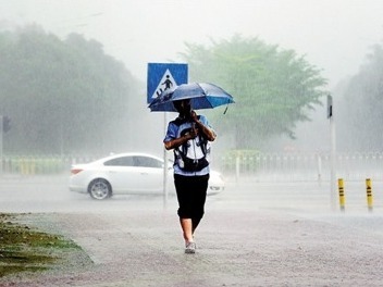 深圳市三防办：今日暴雨福田南山雨最大，全市未出现重大险情