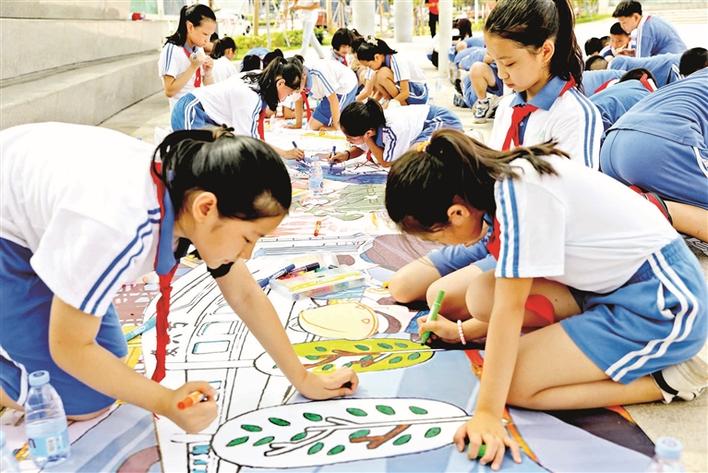 宝安区松岗街道举行“绘百米长卷·庆建党百年”主题绘画活动  