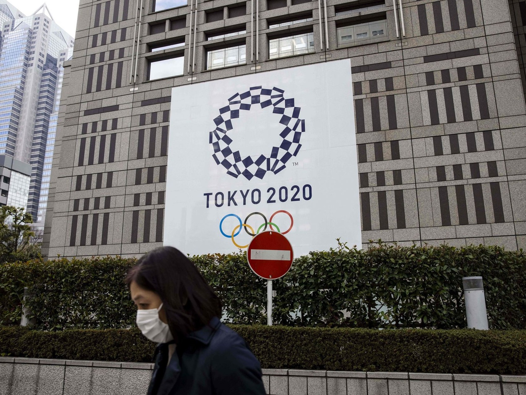 日本首相菅义伟重申奥运将如期举办，医学专家却说不确定