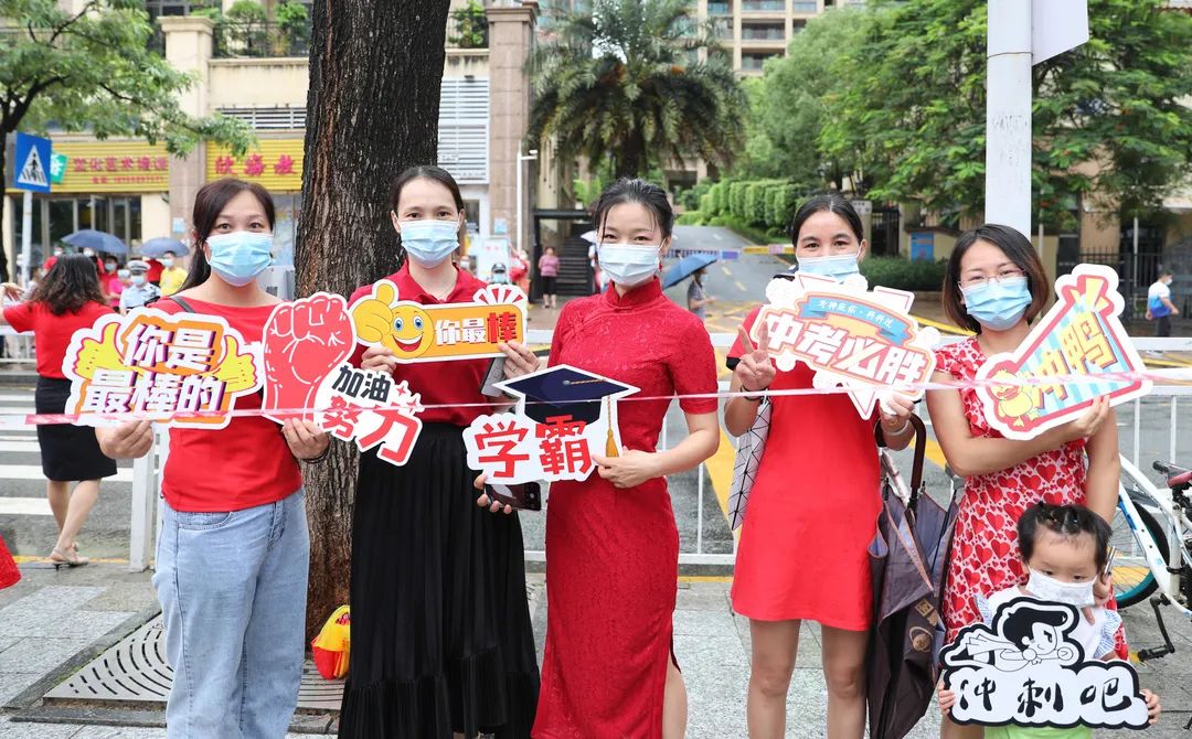 中考直击 | 乘风破浪的坪山少年们，看你们的！