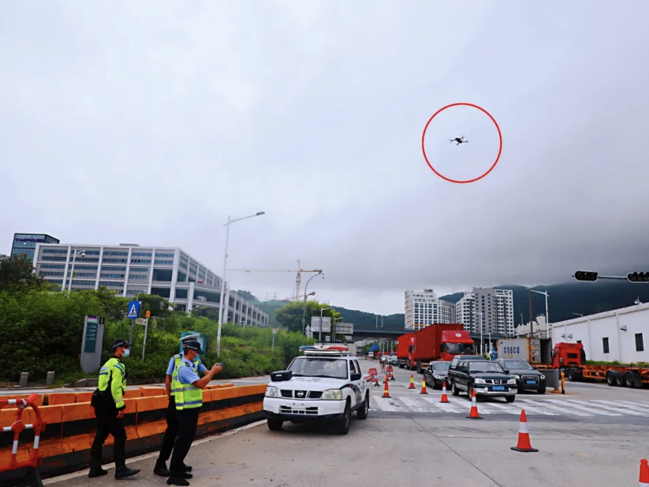预约进港+无人机 深圳交警助力盐田港整体操作全面恢复