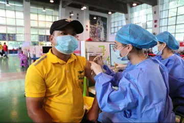 为群众办实事 | 公明街道组织208名外卖快递小哥接种疫苗