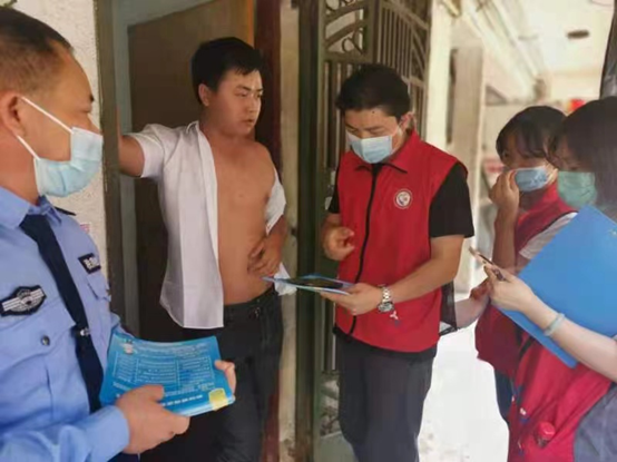 蝶变东晓丨“无惧无畏 有情有爱” 东晓街道“红马甲”坚守抗疫一线  