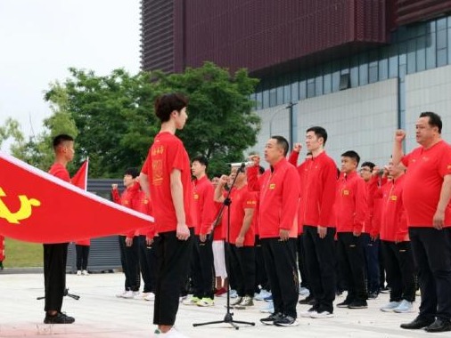 国乒唱红歌献礼建党百年，马龙刘诗雯表态东京奥运争佳绩 
