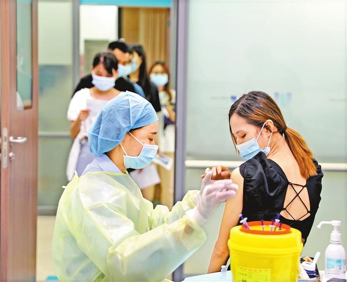 全面预约首日，市民不再“扎堆”！按预约时间到场10分钟内可打上疫苗