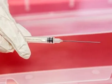 大鹏新区最大疫苗接种点启用 每日可为1800位居民接种