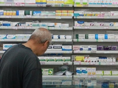 深圳：零售药店严格执行退热类药品购买人员信息登记报告制度