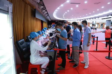 3小时接力赛！小场地大作为  凤凰街道28家建筑工地和企业1200名员工完成疫苗接种