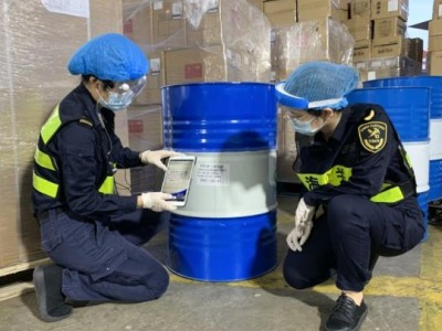 皇岗海关退运出口未报检危险化学品4.5吨