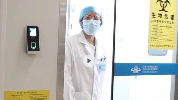 火爆全网的“单手拧管”检测员，原来是这样的95后！