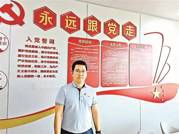 抗疫先锋 | 光明区政务数据服务中心副主任张秋明：研发智能化防疫系统提供大数据支撑