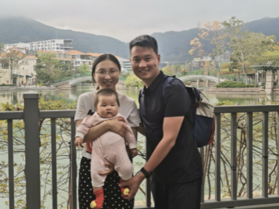 不能陪伴，父爱亦如山！他们的爱隔着一层责任和使命