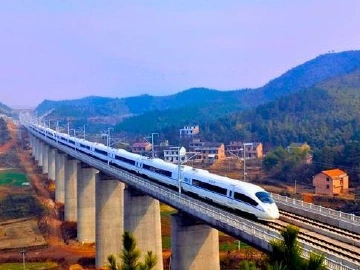 端午期间深圳到发旅客量76.52万人次，市民出行以短中途为主  